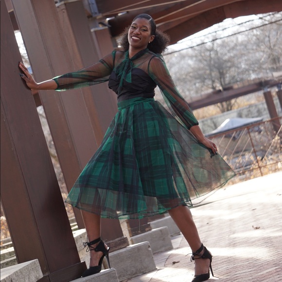 Meet your Posher, Christeon - Picture 1 of 2